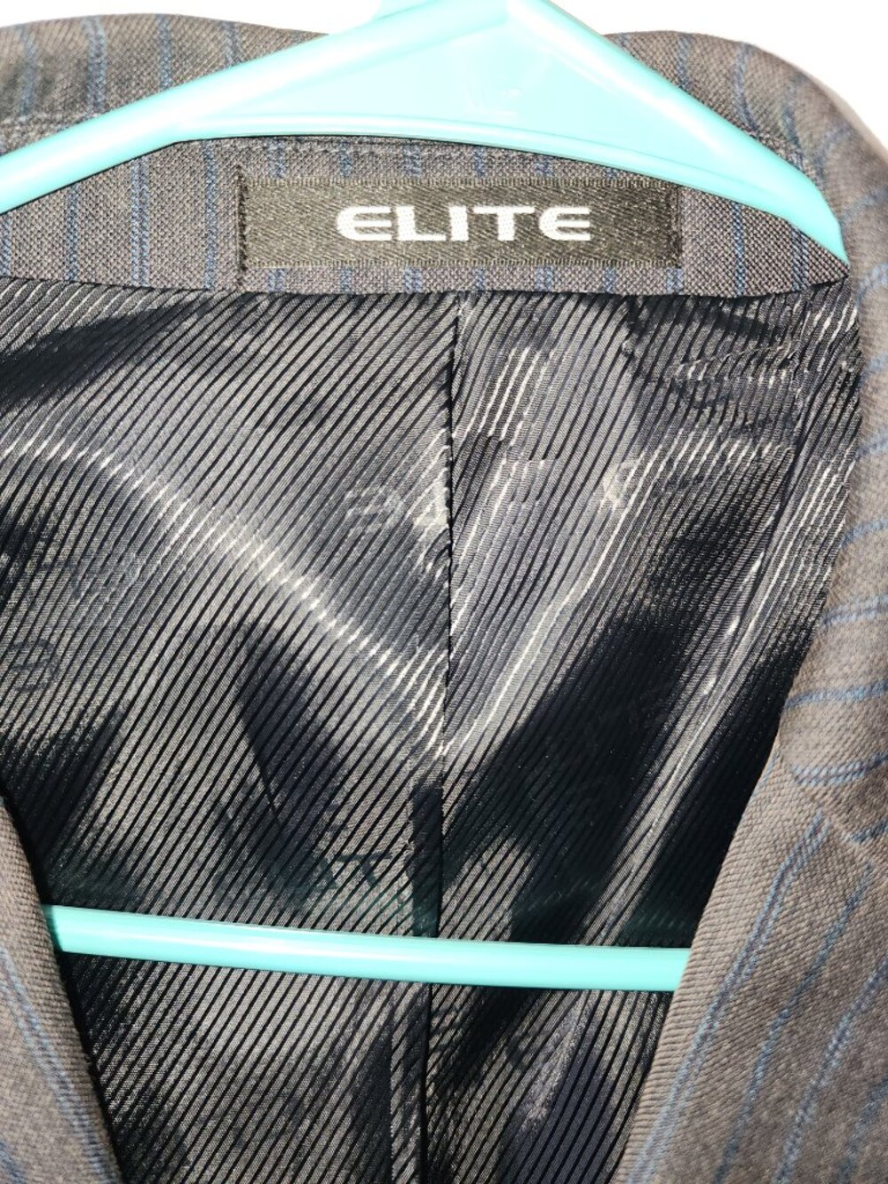 Elite by Eddie Domani Men’s Gray Pinstripe 2 Piece Suit 44R Jacket 38R Pants - Picture 9 of 11